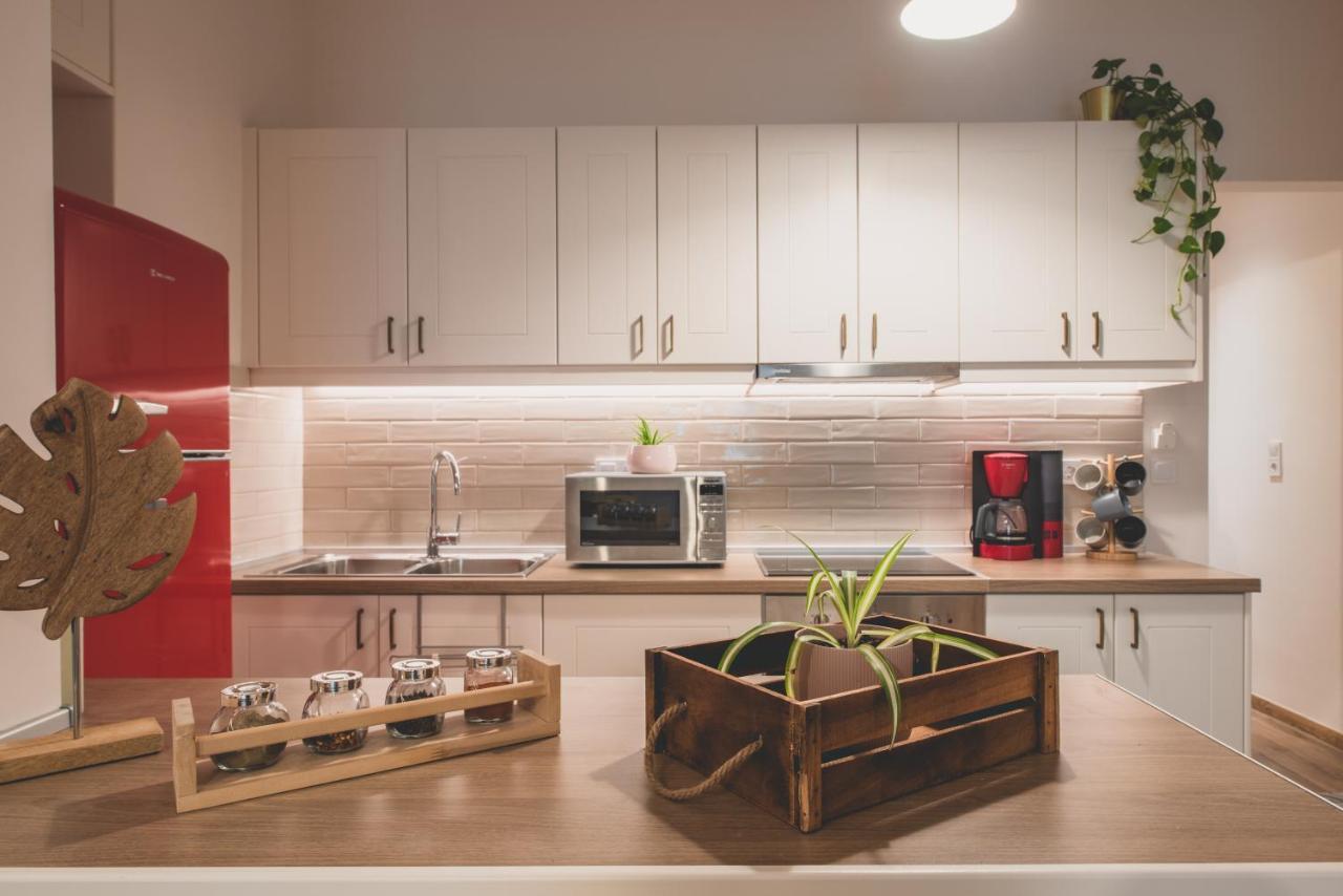 90M2 Luxury Apartment In The Heart Of Athens - Living Stone Sunstone מראה חיצוני תמונה